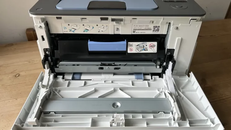 HP Color LaserJet Pro 3201dw-6