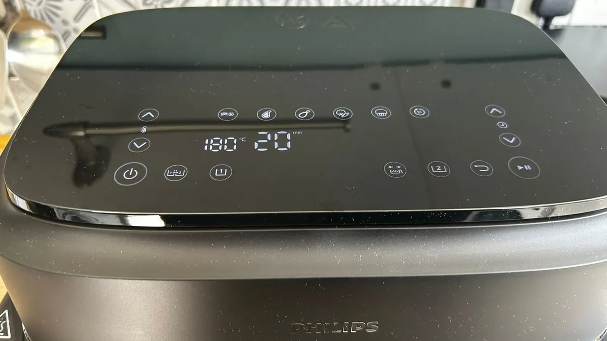 аэрофритюрница Philips 1000 Series