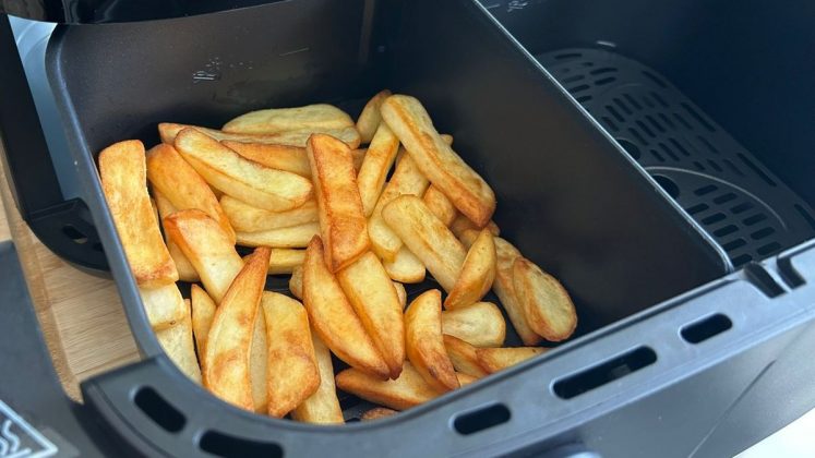 аэрофритюрница Philips 1000 Series