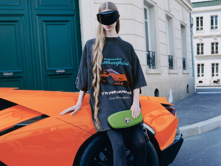 Balenciaga | Automobili Lamborghini: роскошь встречает скорость картинка Balenciaga | Automobili Lamborghini