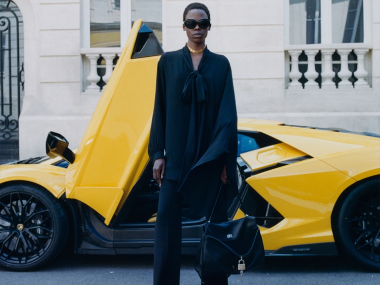 Balenciaga | Automobili Lamborghini: роскошь встречает скорость картинка Balenciaga | Automobili Lamborghini