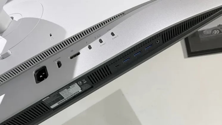 Обзор BenQ PD3226G: премиальный монитор для творческих профессионалов фото