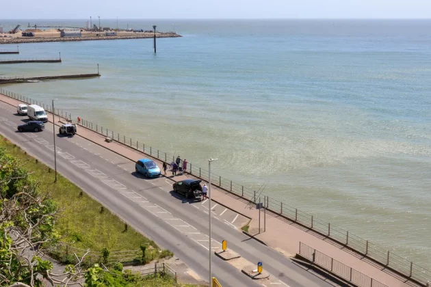 Canon EOS R50 V: лучшая беззеркальная камера для новичков фото