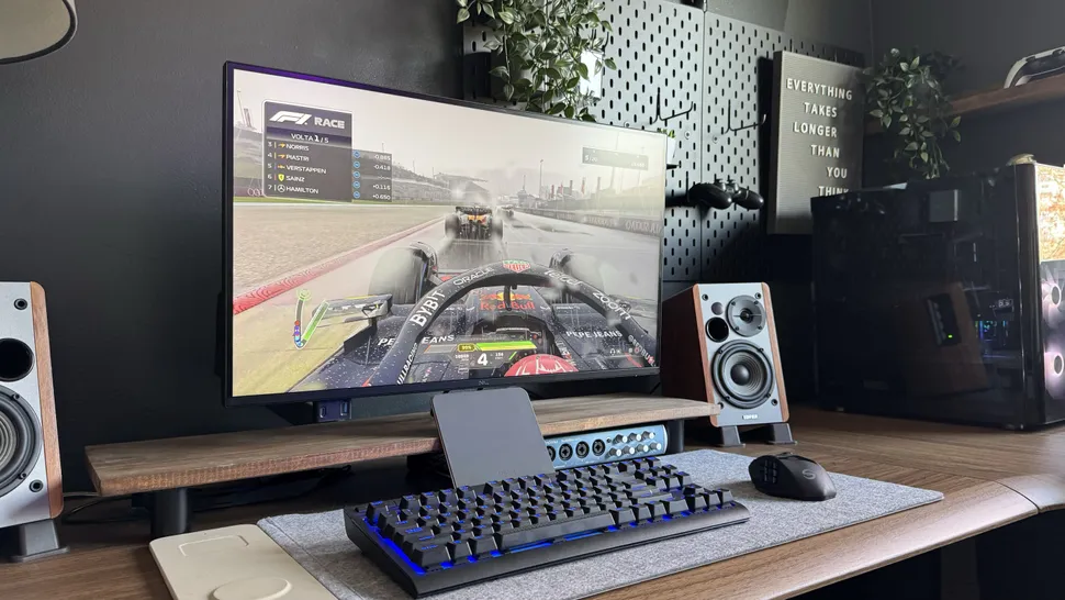 Обзор Dell Pro 27 P2725QE Plus: универсальный монитор для бизнеса картинка Dell Pro 27 P2725QE Plus 4