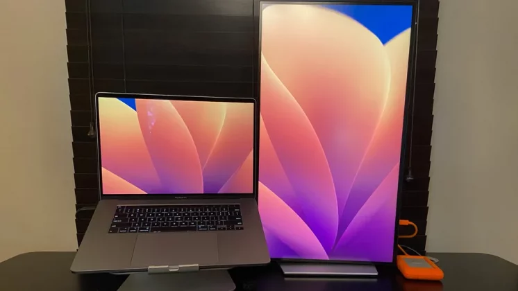 Dell UltraSharp U2723QE