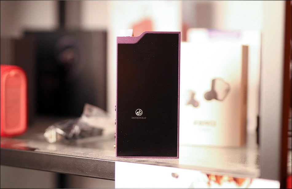 Обзор Dethonray SG1 Pegasus: басовый ресивер с высоким разрешением картинка Dethonray SG1 Pegasus