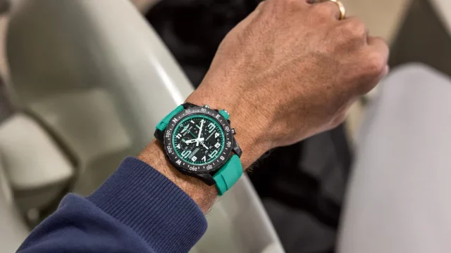 Breitling выводит бирюзовый на новый уровень: эксклюзивная коллекция – Endurance Pro