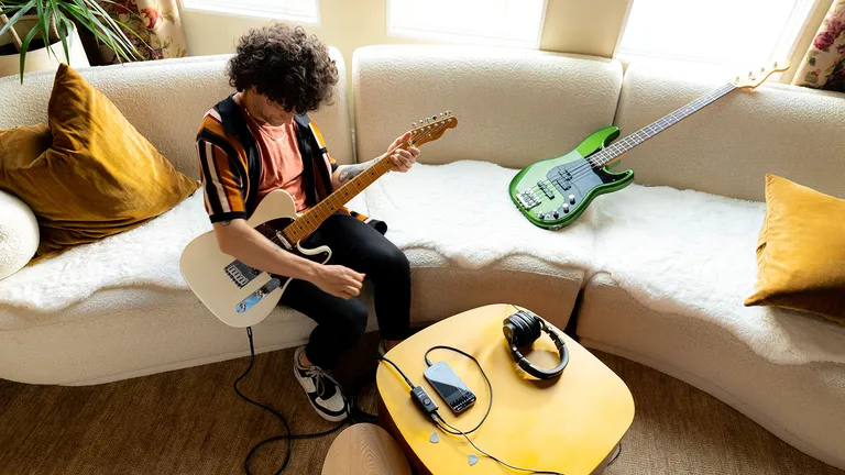 Fender Studio превращает ваш гаджет в полноценную студию — и это бесплатно! картинка Fender Studio