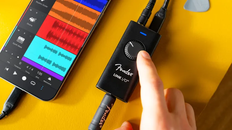 Fender Studio превращает ваш гаджет в полноценную студию — и это бесплатно! картинка Fender Studio