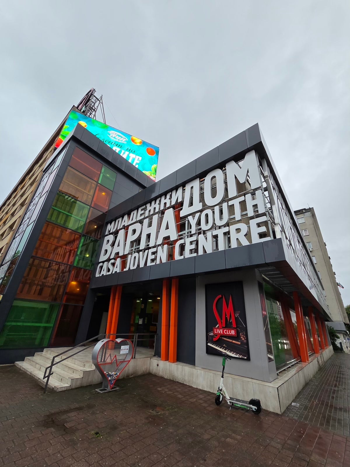 Подробный обзор Galaxy S25 Edge — стоит ли покупать в 2025? картинка Galaxy S25 Edge