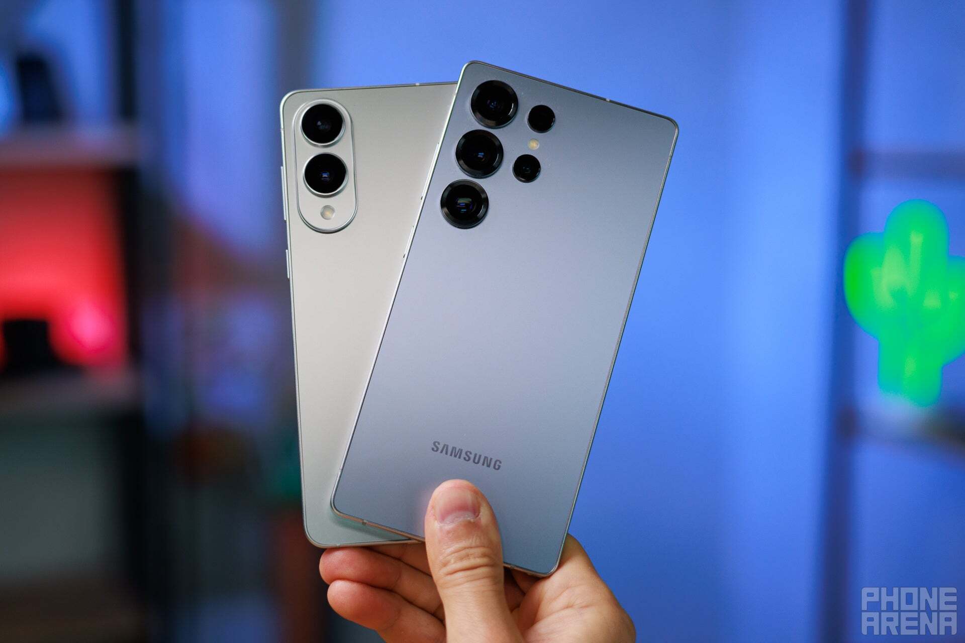 Galaxy S25 Edge против Galaxy S25 Ultra красота против мощи