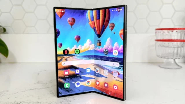 Samsung Galaxy Z Fold 7: первые реальные фото раскрывают новый дизайн