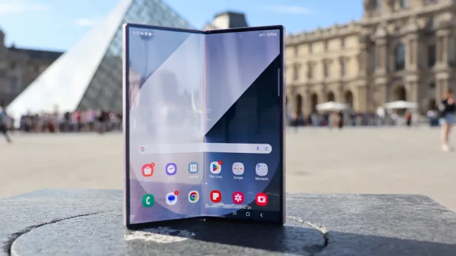 Galaxy Z Fold 7 Samsung Galaxy Z Fold 7 и Tri-Fold получат корпус из титана — революция в складных смартфонах?