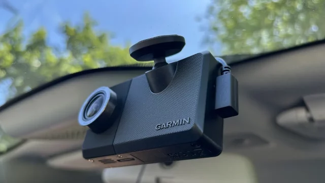 Garmin Dash Cam Live