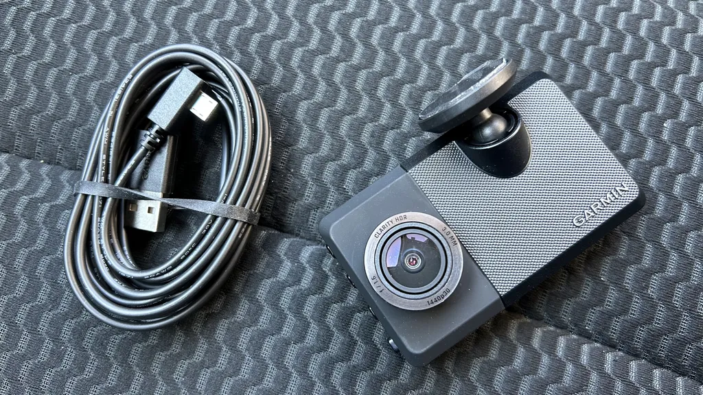 Garmin Dash Cam Live