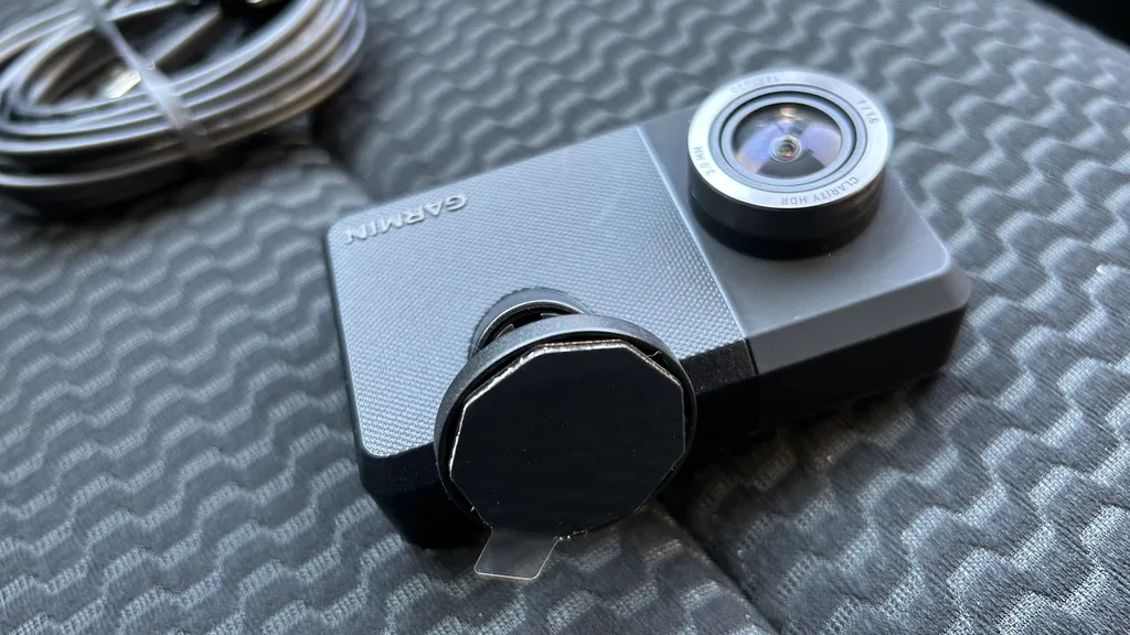 Garmin Dash Cam Live