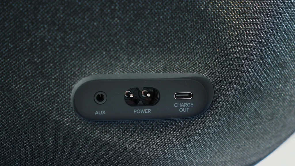 Harman Kardon Onyx Studio 9