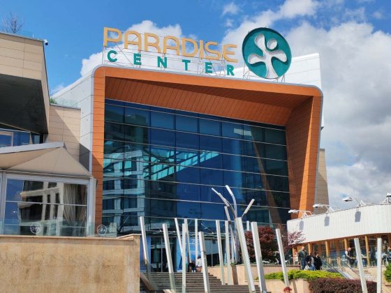 Обзор Honor 400 5G: соответствует ли форма содержанию? фото