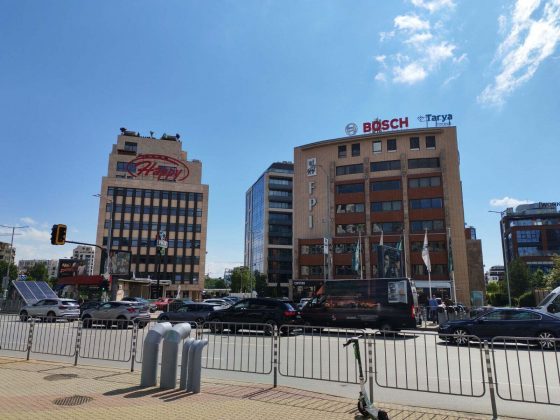 Обзор Honor 400 5G: соответствует ли форма содержанию? фото