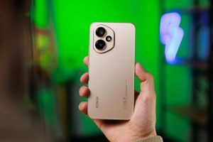 Обзор Honor 400 5G: соответствует ли форма содержанию?