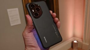 Honor 400 Pro: флагман в обличии середняка, которого выдает цена