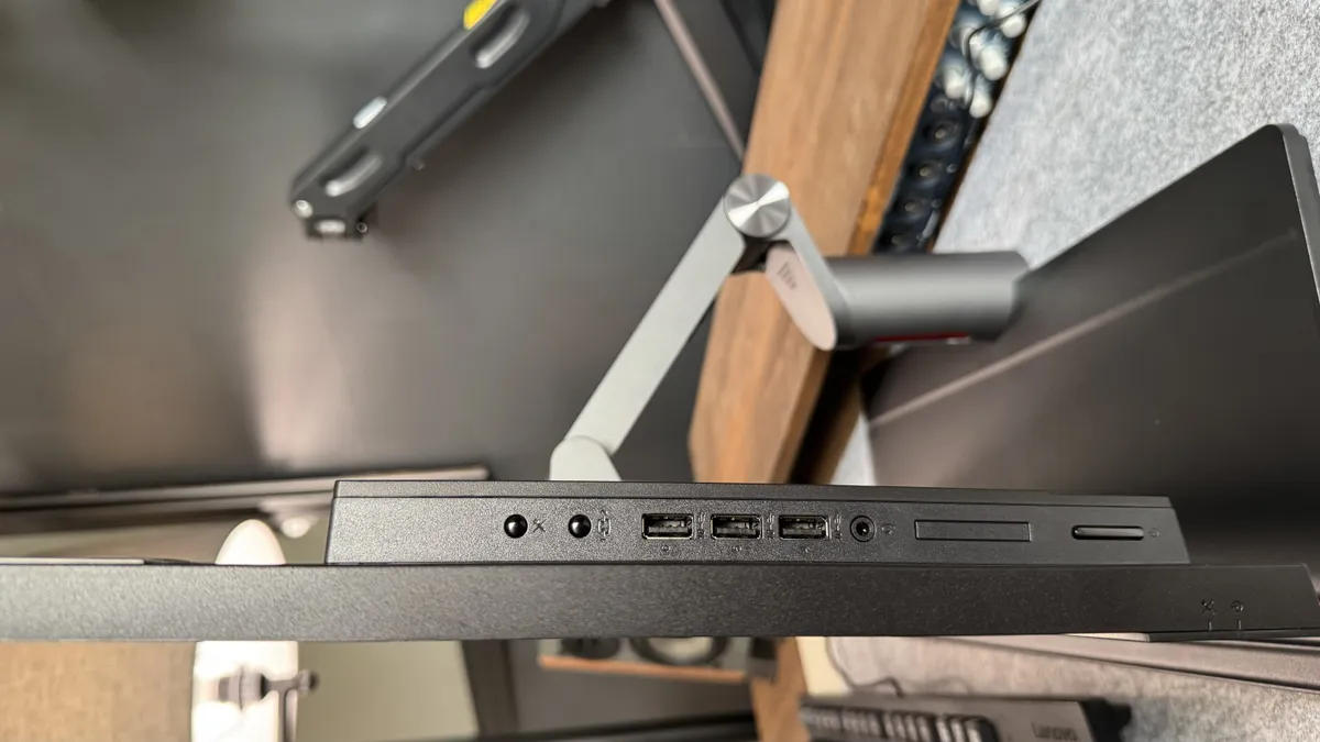 Lenovo ThinkCentre M90a Gen 5