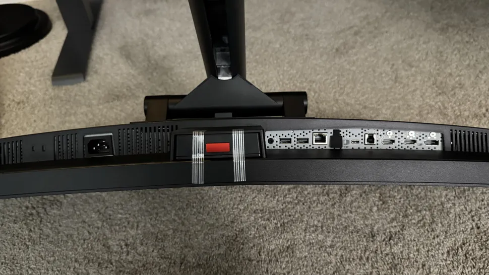 Обзор Lenovo ThinkVision P49w-30: сверхширокий «зверь» для профессионалов картинка Lenovo ThinkVision P49w-30