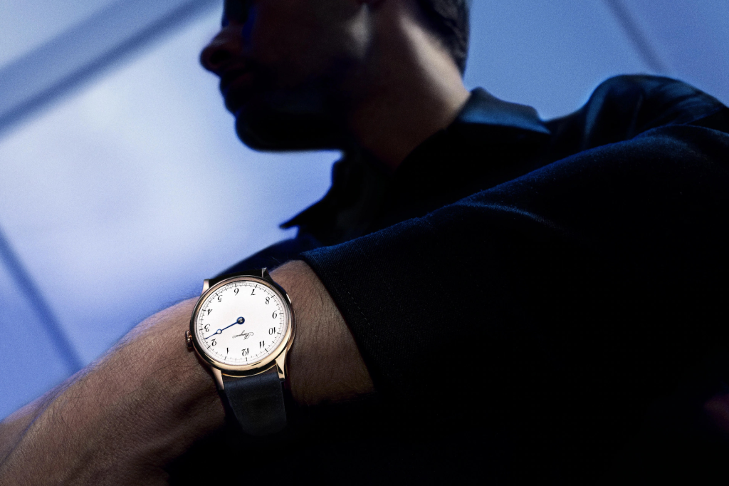 Следующий MoonSwatch: Omega намекает на новую коллаборацию — кто станет следующим?