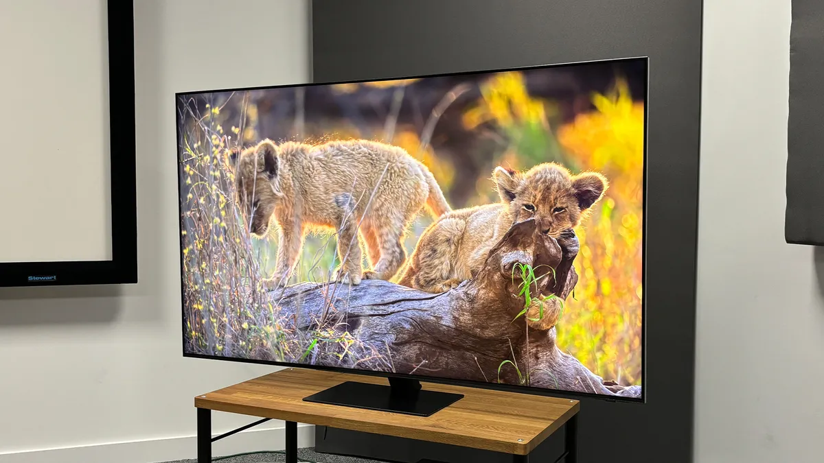OLED против QLED
