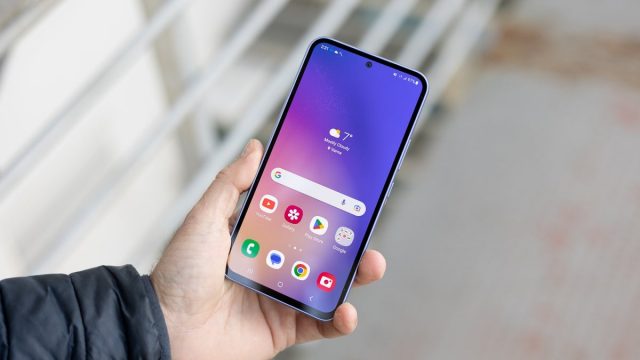 One UI 7 Средний класс в игре: Galaxy A54 и Tab S9 FE получают One UI 7 с Android 15