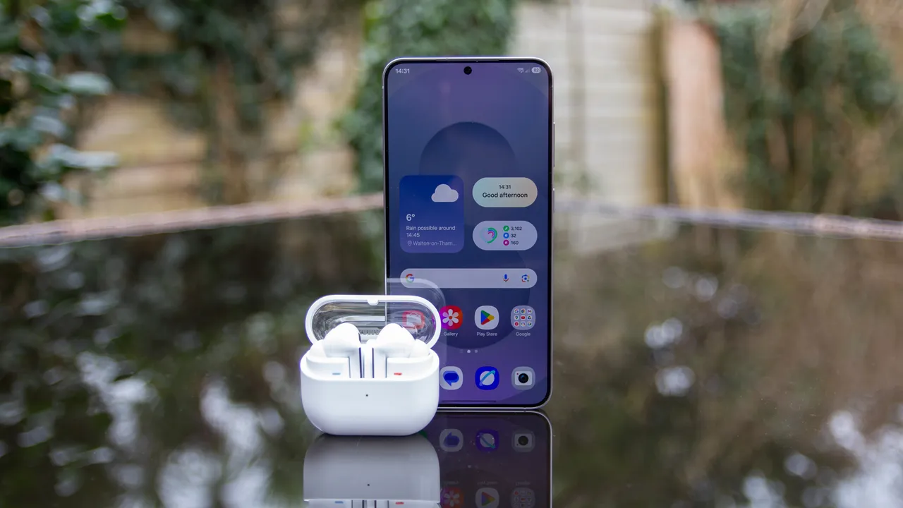 366009Galaxy S25 уже можно обновить до One UI 8 на Android 16 — раньше официального релиза!