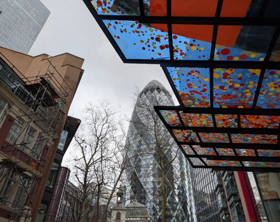 Битва флагманов: Pixel 9 Pro против Galaxy S25 Ultra — кто снимает лучше? картинка Pixel 9 Pro