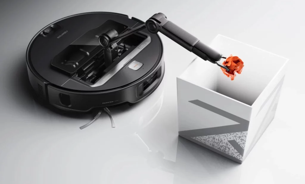 Робот-пылесос с рукой: Roborock Saros Z70 сам подбирает ваши носки!