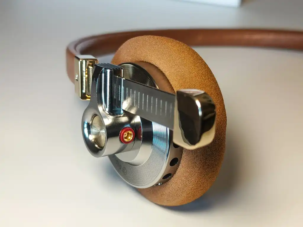 Roseselsa Distant Mountain 3