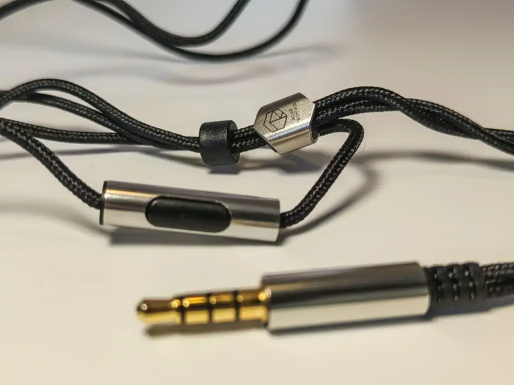 Roseselsa Distant Mountain 3