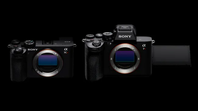Sony A7CR против A7R V