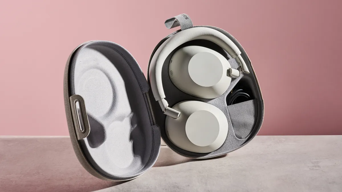 Sony WH-1000XM6 vs Bose QuietComfort Ultra