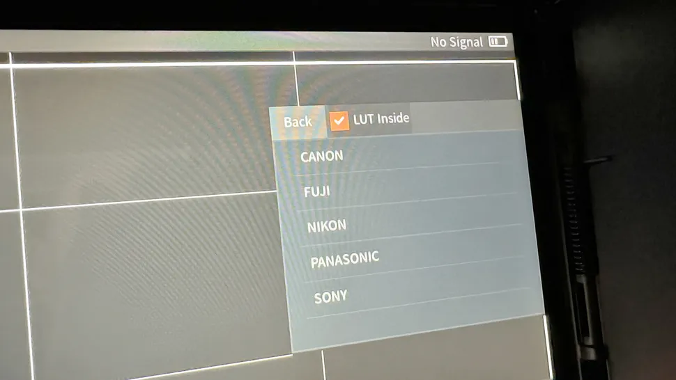 Обзор Viltrox DC-L1 и DC-L2: отличные дешевые мониторы для полевой съемки картинка Viltrox DC-L1 и DC-L2