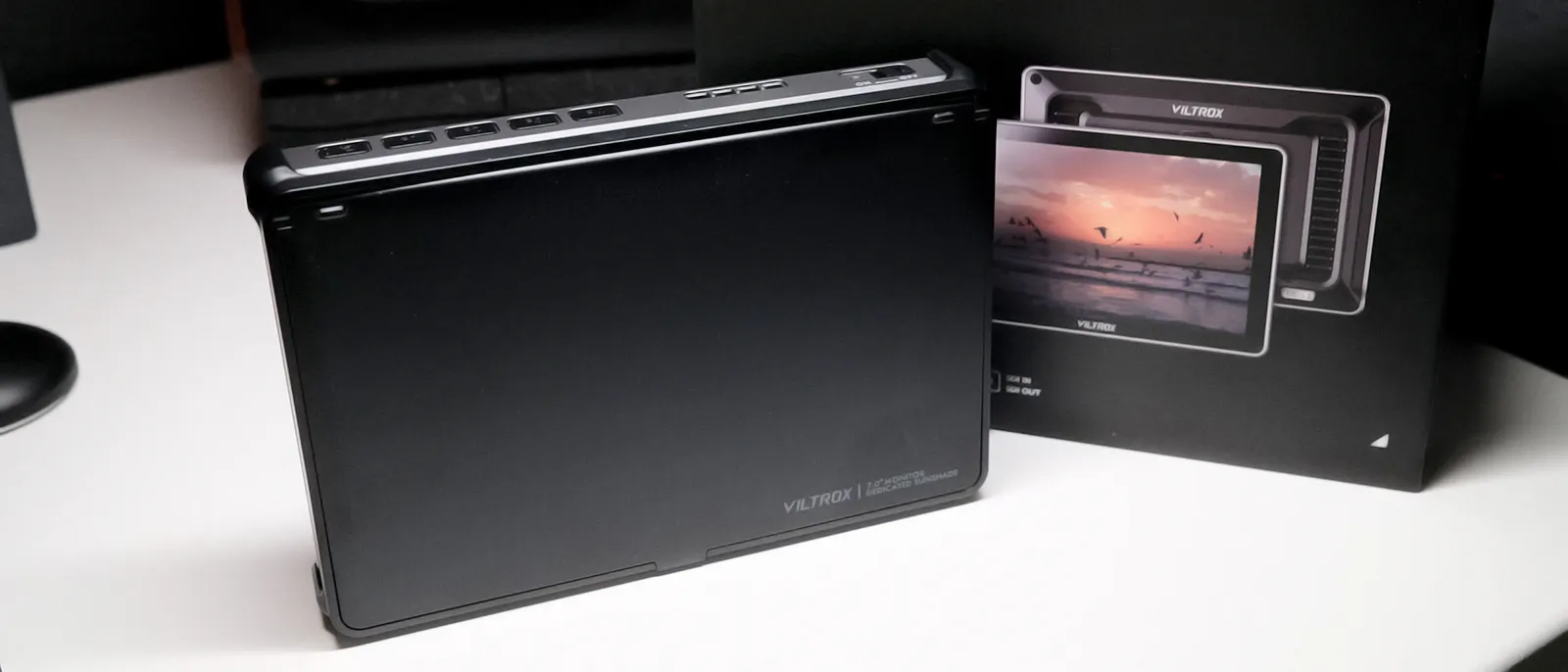 Обзор Viltrox DC-L1 и DC-L2: отличные дешевые мониторы для полевой съемки картинка Viltrox DC-L1 и DC-L2