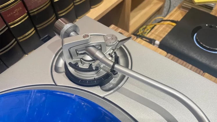 виниловые проигрыватели