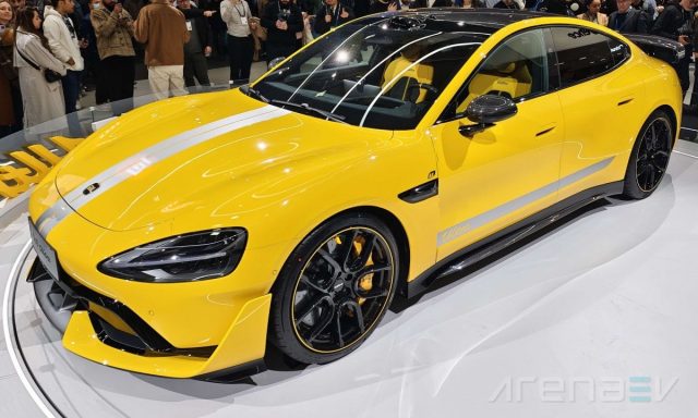 Xiaomi SU7 Ultra Xiaomi раскрывает всю мощь Xiaomi SU7 Ultra после негативной реакции клиентов