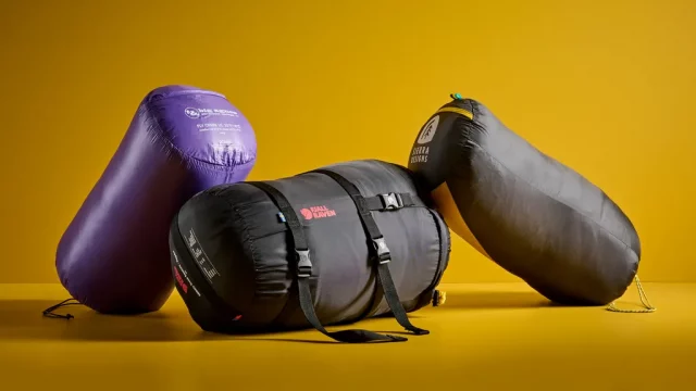 Лучшие легкие спальные мешки