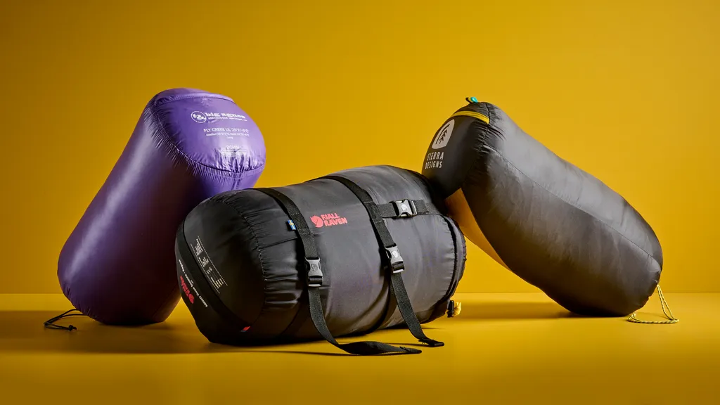 381976Ультралегкие спальники для походов — топ-9