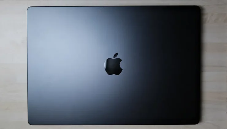 MacBook Pro 16 (M4, 2024)-2