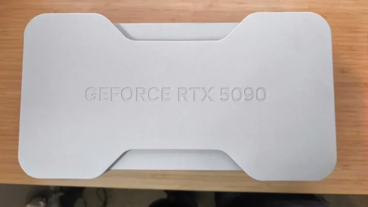 Nvidia GeForce RTX 5090 FE-2