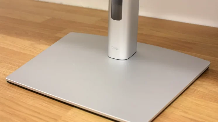 Dell P3222QE USB-C Hub-4