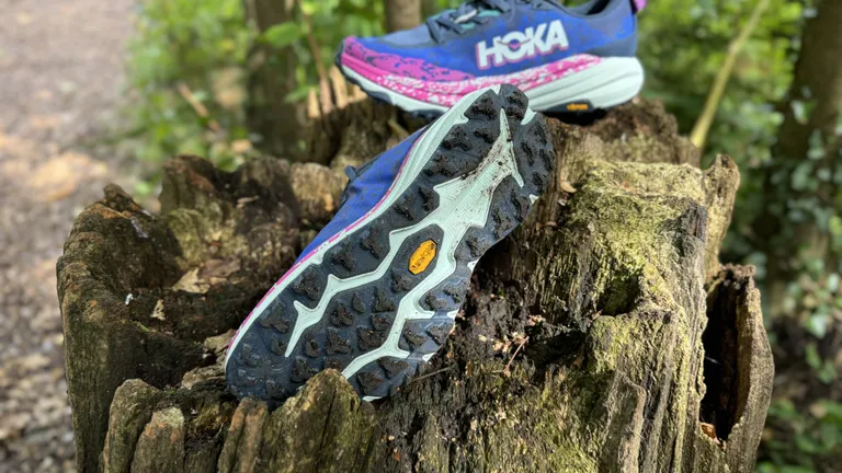 Hoka Speedgoat 6