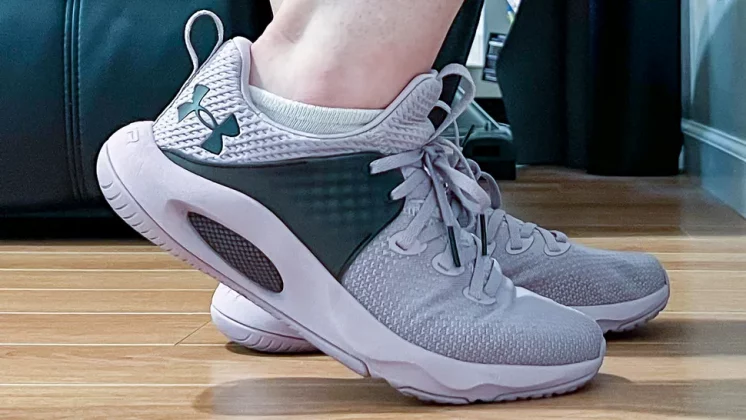 Under Armour HOVR Rise 3-3