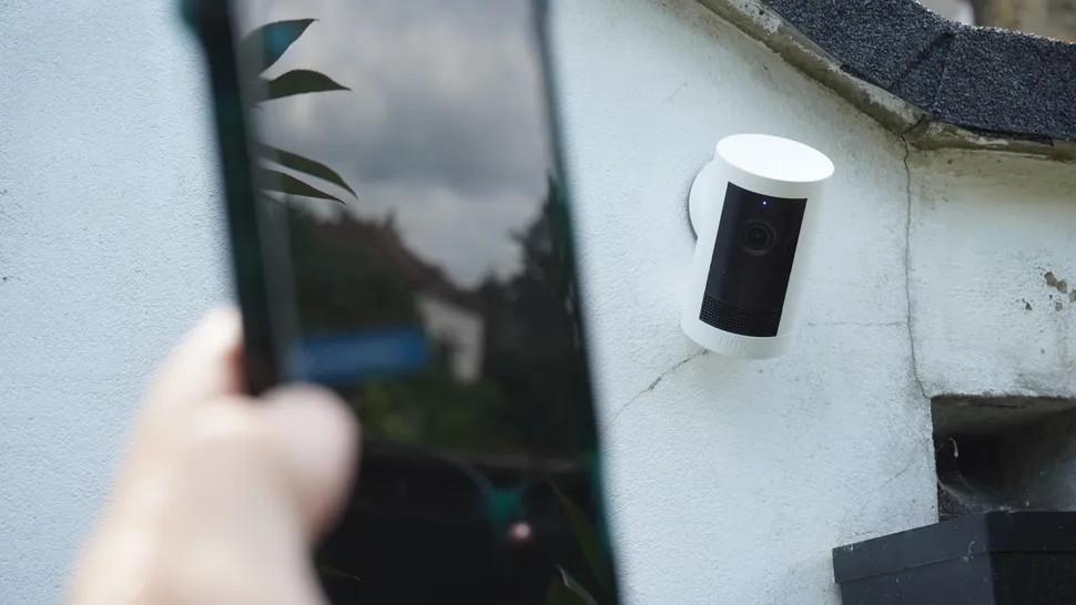 Ring Outdoor Cam Plus-2