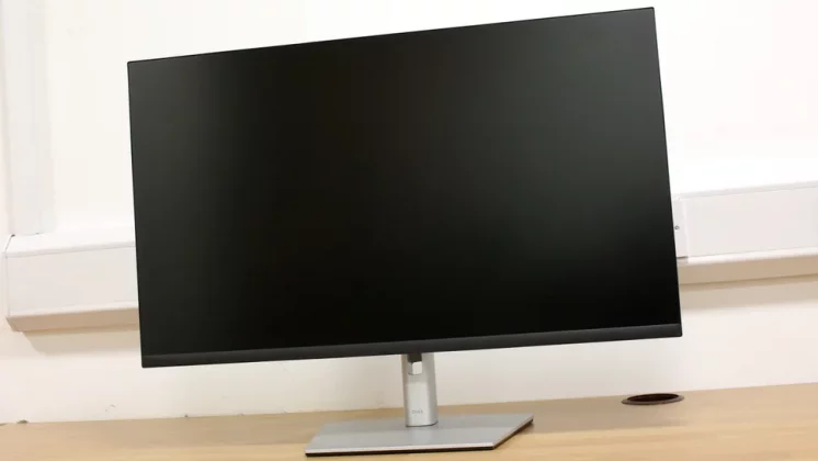 Dell P3222QE USB-C Hub-9